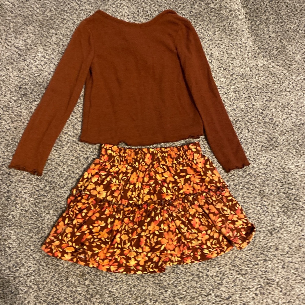 Btween Rust Top with Ruffle Detail - Picture 4 of 4